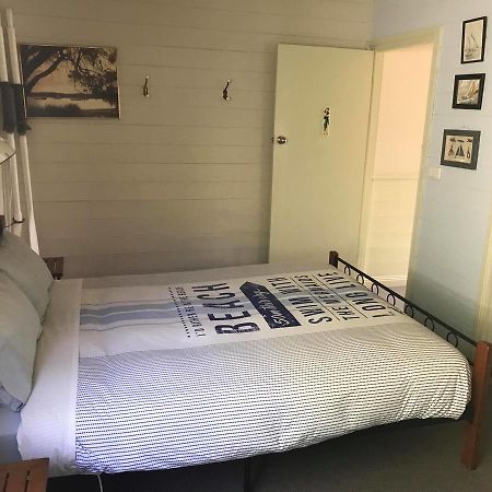 Port Campbell Guesthouse & Flash Packers Экстерьер фото