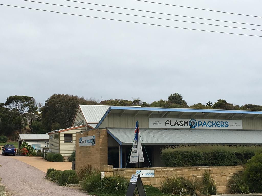 Port Campbell Guesthouse & Flash Packers Экстерьер фото